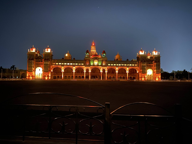 Mysore palace at night